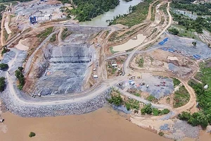 Lào xây đập, Campuchia lãnh đủ 