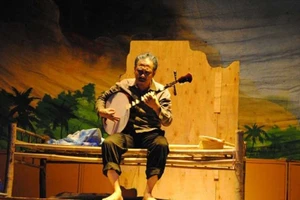 Tía ơi má dìa! đi Mỹ