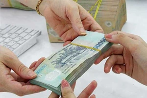 Không được sử dụng tiền vay cho các dự án kém hiệu quả 