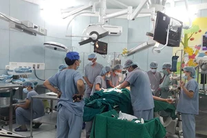 Hơn 200 bệnh nhi mòn mỏi chờ ghép tạng