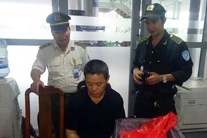 Hàng không cảnh báo nạn trộm trên máy bay