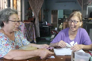 Cô Huệ của người bán vé số