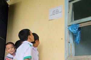 Bất an trong ngôi trường ngói rơi, phòng sập