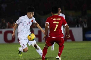 ‘Vượt qua sức ép sẽ có điểm tại Indonesia’