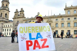 Quốc hội Colombia thông qua hiệp định hòa bình