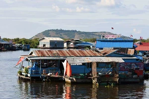 Trên những con đường Campuchia