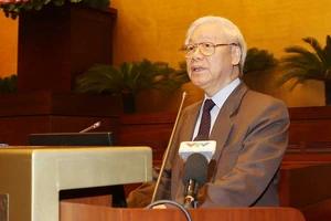 Chống suy thoái: Không ‘đầu voi đuôi chuột’