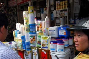 Siết quản lý nguyên liệu và phụ gia thực phẩm