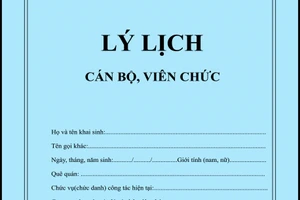 Hồ sơ cán bộ, công chức sao nhiêu khê quá! 