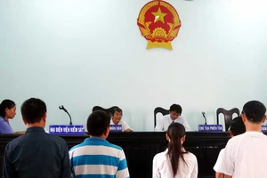 Vụ viện trưởng là cột chèo với bị hại: Trái luật!