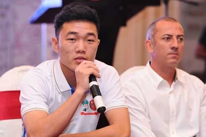 Mong đền đáp tình cảm người hâm mộ