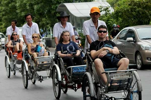 Việt Nam lập kỷ lục đón khách quốc tế