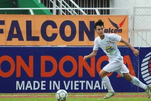 Phần thưởng vô địch cho đội bóng nghiêm túc nhất