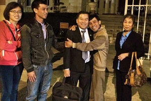 Hủy án vụ cả nhà bị tù vì mấy cái tát