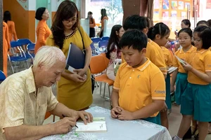 Người viết chuyện luật rừng nhận giải vàng Sách hay