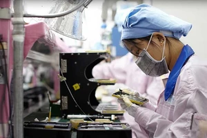 Apple giảm 10% sản lượng iPhone vì bán chậm