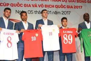 CLB TP.HCM và niềm khao khát thắng trên khán đài