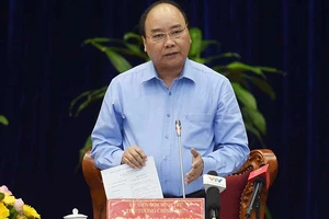 Chính phủ tuyên chiến với ‘tôm bẩn’