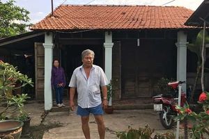 Khổ sở vì ngừng xây dựng có thời hạn