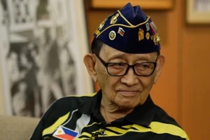 Ông Duterte được khuyên: Đừng than sắp chết