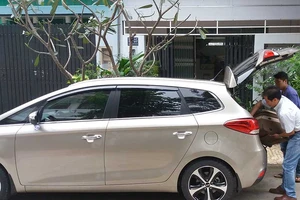 Uber hứa làm đúng luật để được hoạt động