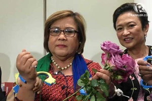 Nữ nghị sĩ chống ông Duterte lo mình sắp bị bắt