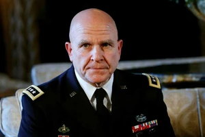 Thách thức cho cố vấn mới của ông Trump