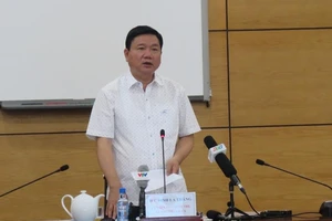 Bí thư Thăng: Phải đãi ngộ để thu hút giáo viên giỏi