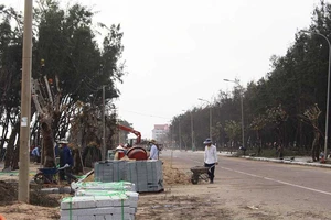 Chỉnh trang 1,1 km đường, tốn hơn 68 tỉ?