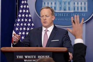 Nhà Trắng kiểm điện thoại nhân viên, điều tra rò rỉ tin