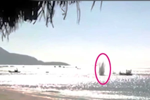 Nổ hàng chục quả mìn trên biển Vĩnh Hảo