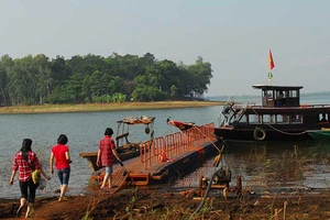 Băn khoăn dự án du lịch gần ngàn tỉ ở hồ Trị An