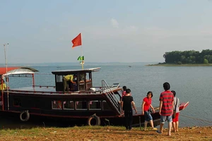 Xây cáp treo, casino ở hồ Trị An: Không ổn!