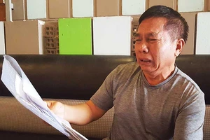 Con bị kiện, tòa cấm cha xuất cảnh là đúng