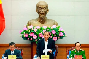 Mạnh tay trừng trị băng nhóm xã hội đen bảo kê buôn lậu