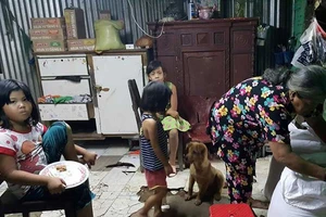 Gia đình 17 người: Lâu lắm rồi mới được bữa cơm cá