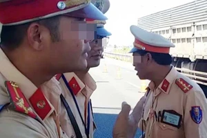 Bị đe dọa sau khi khiếu nại cảnh sát giao thông 
