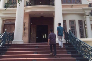 Tòa đính chính mấy từ, dân bị treo 10 tỉ