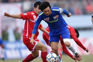 Bầu Đức cần Tuấn Anh hơn Kiatisak