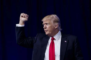 Ông Trump đang dốc toàn lực cô lập Nga?