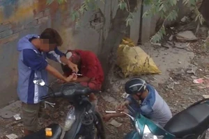 Hóc Môn: Bất lực với các ‘chợ’ ma túy? 