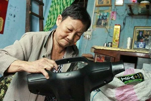 Chuyện đời bà Út ve chai