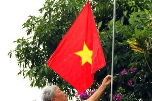 Cách treo cờ Tổ quốc đúng chuẩn có thể bạn chưa biết