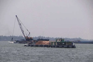 Ai thao túng giá cát xây dựng?