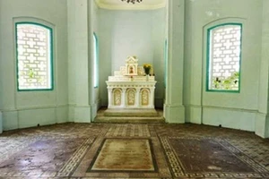 Gặp gỡ giữa nhà mồ Petrus Ký