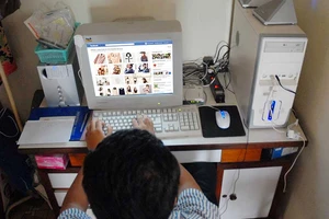 ‘Sập bẫy’ mua hàng online 