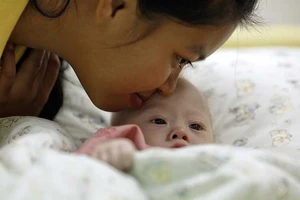 Thái Lan và cuộc trấn áp mang thai hộ