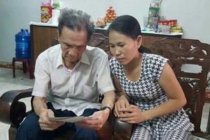 Người cựu binh già cùng cả nhà hiến xác