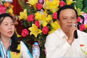 Phó bí thư Bình Định giải trình với cử tri 