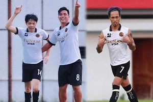 Việt Thắng nâng cấp các chân sút ‘showbiz’